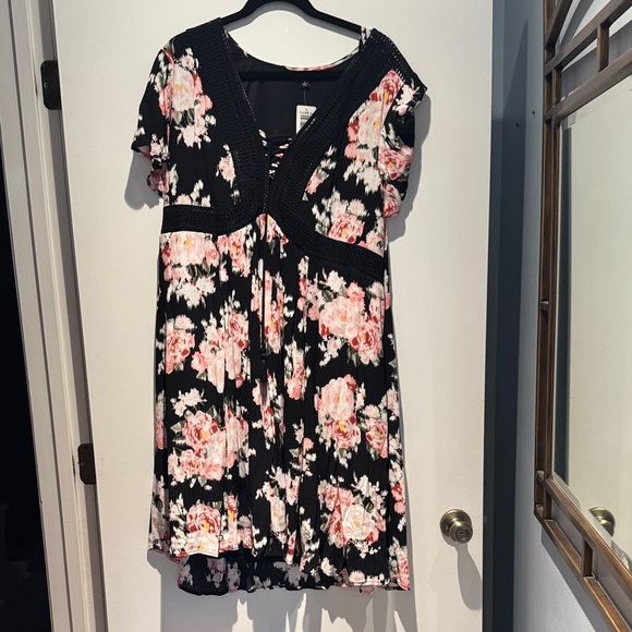 Torrid Black and Pink Floral Dress - Picture 1 of 6